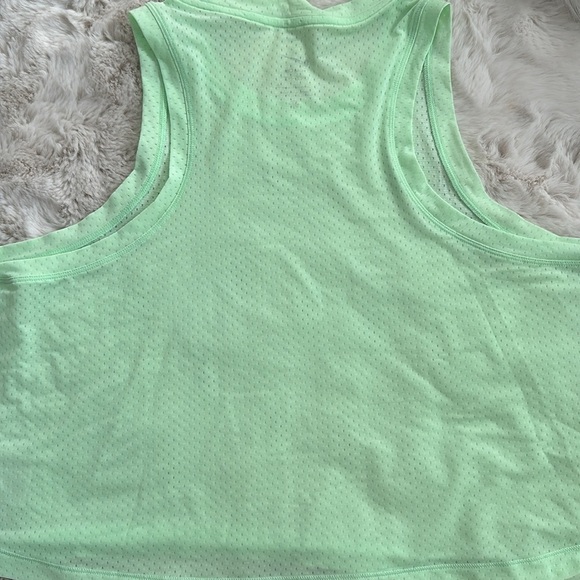 NWT Nike Women's One Classic Breathable Dri-FIT Tank Top Vapor Green size Large - Picture 8 of 8